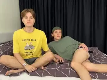 R0422 – webcam model profile photo Image 15