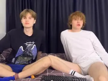 R0422 – webcam model profile photo Image 5