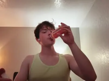 yournewfavourite – webcam model profile photo Image 12