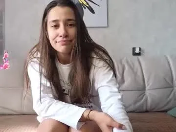 Crypto_Live – webcam model profile photo Image 9