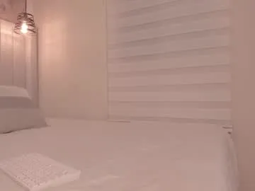 emyii – webcam model profile photo Image 19