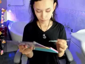 Yaya--728 – webcam model profile photo Image 6