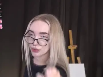 May-Squirt – webcam model profile photo Image 17