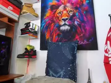 Benson18y – webcam model profile photo Image 17