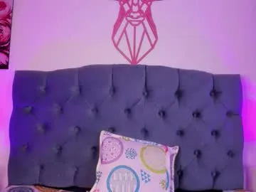 PumaShyXD – webcam model profile photo Image 7