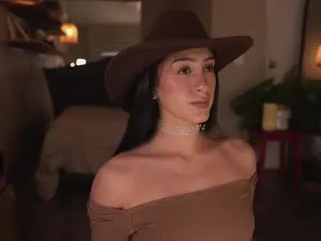 PumaShyXD – webcam model profile photo Image 15