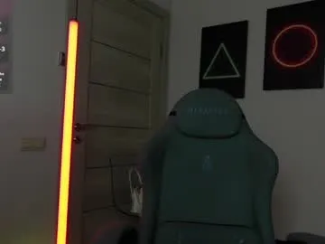 PumaShyXD – webcam model profile photo Image 13