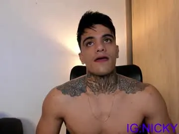 i_n_d_i_c_a – webcam model profile photo Image 12