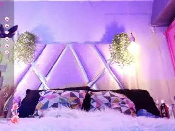 indialatin – webcam model profile photo Image 16