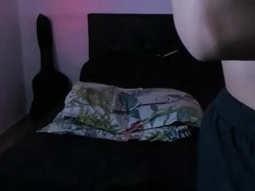 steveen_1604 – webcam model profile photo Image 17