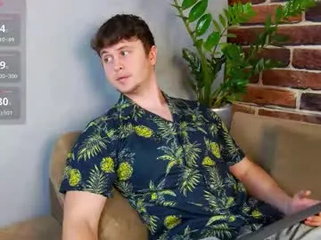 Benson18y – webcam model profile photo Image 13