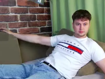 Benson18y – webcam model profile photo Image 19