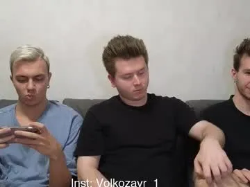 R0422 – webcam model profile photo Image 14