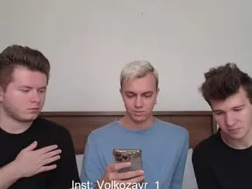 R0422 – webcam model profile photo Image 15