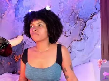 Runarunapi – webcam model profile photo Image 12