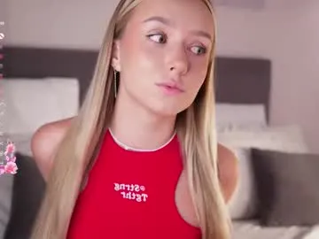 Runarunapi – webcam model profile photo Image 16