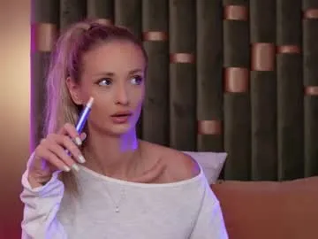 onetimeandforever – webcam model profile photo Image 13