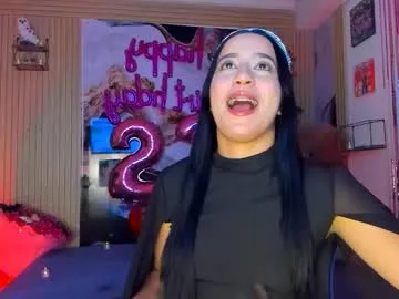 Runarunapi – webcam model profile photo Image 14