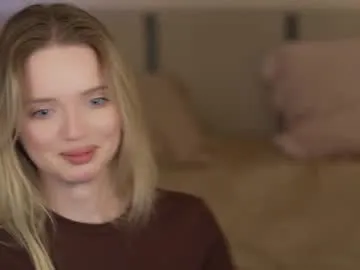 ___Nessa – webcam model profile photo Image 7