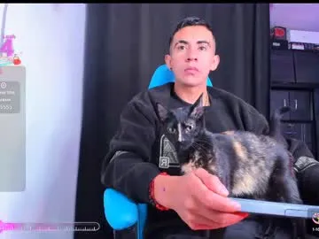 Benson18y – webcam model profile photo Image 10