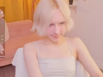 Yui-Ch – webcam model profile photo Image 10