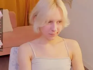 Yui-Ch – webcam model profile photo Image 6