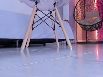 IamSteph13 – webcam model profile photo Image 12