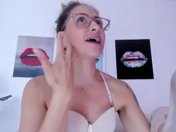 IamSteph13 – webcam model profile photo Image 16