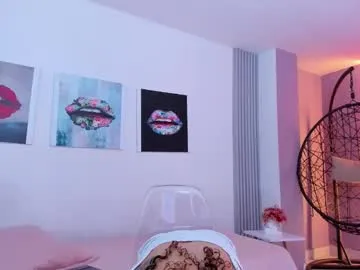 IamSteph13 – webcam model profile photo Image 7