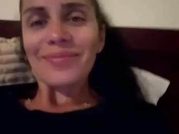 PumaShyXD – webcam model profile photo Image 9