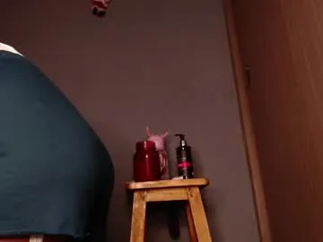 PumaShyXD – webcam model profile photo Image 14