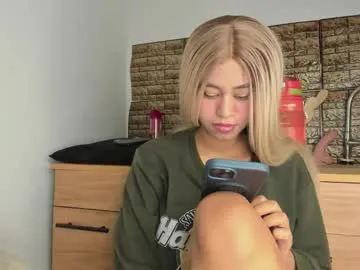 RosieSecret – webcam model profile photo Image 11