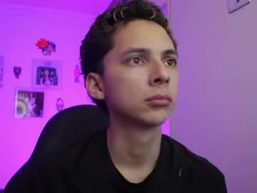 PumaShyXD – webcam model profile photo Image 10