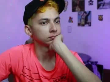 PumaShyXD – webcam model profile photo Image 18