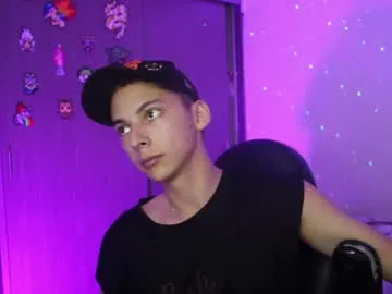 PumaShyXD – webcam model profile photo Image 3