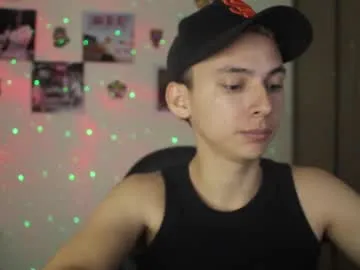 PumaShyXD – webcam model profile photo Image 7