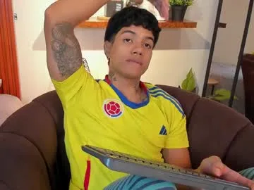 keirasworld – webcam model profile photo Image 12