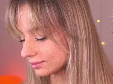 mon1_day – webcam model profile photo Image 15