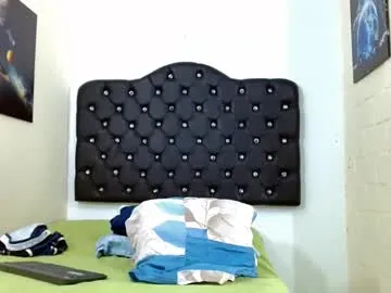 sigmasian – webcam model profile photo Image 14