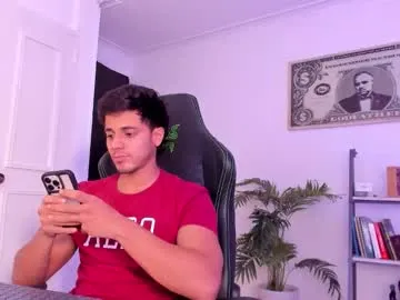 Yaya--728 – webcam model profile photo Image 19