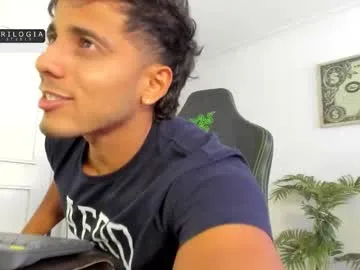 Yaya--728 – webcam model profile photo Image 9