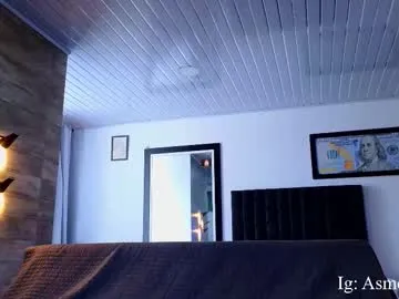 hana-08787- – webcam model profile photo Image 17