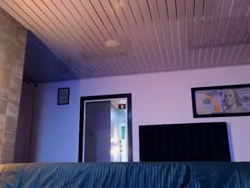 hana-08787- – webcam model profile photo Image 6