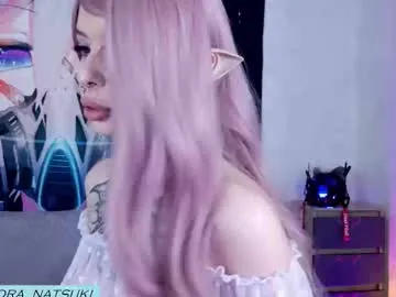 Yui-Ch – webcam model profile photo Image 19