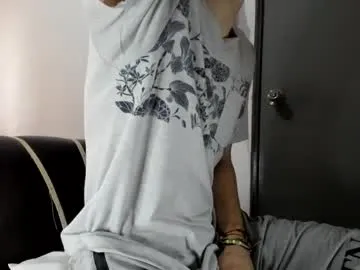 yournewfavourite – webcam model profile photo Image 9