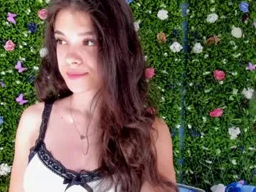 LaureMestler – webcam model profile photo Image 14