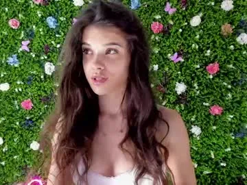 LaureMestler – webcam model profile photo Image 9