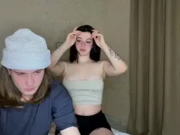 _Alicee_1 – webcam model profile photo Image 17