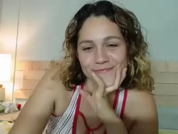 Runarunapi – webcam model profile photo Image 2