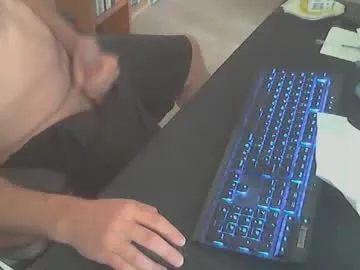 PumaShyXD – webcam model profile photo Image 11